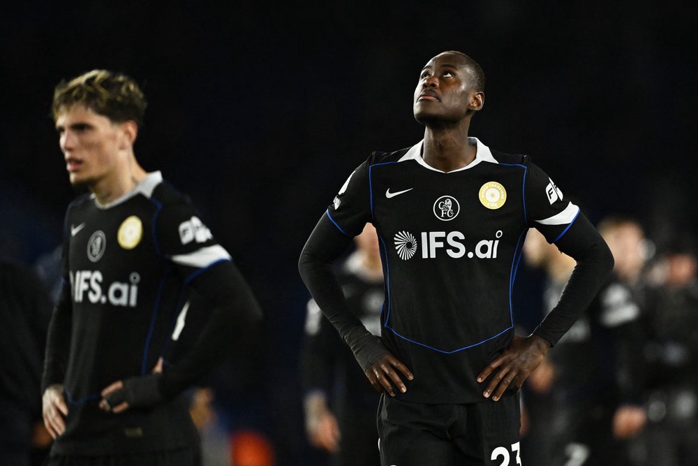 Image from: Chelsea sack Liam Rosenior LIVE: Two favourites emerge as struggling Blues name interim manager