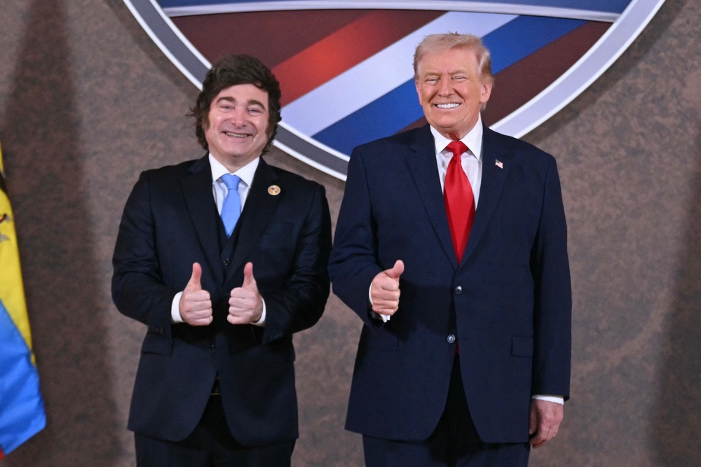 US President Donald Trump and Argentina's President Javier Milei (AFP/Getty)
