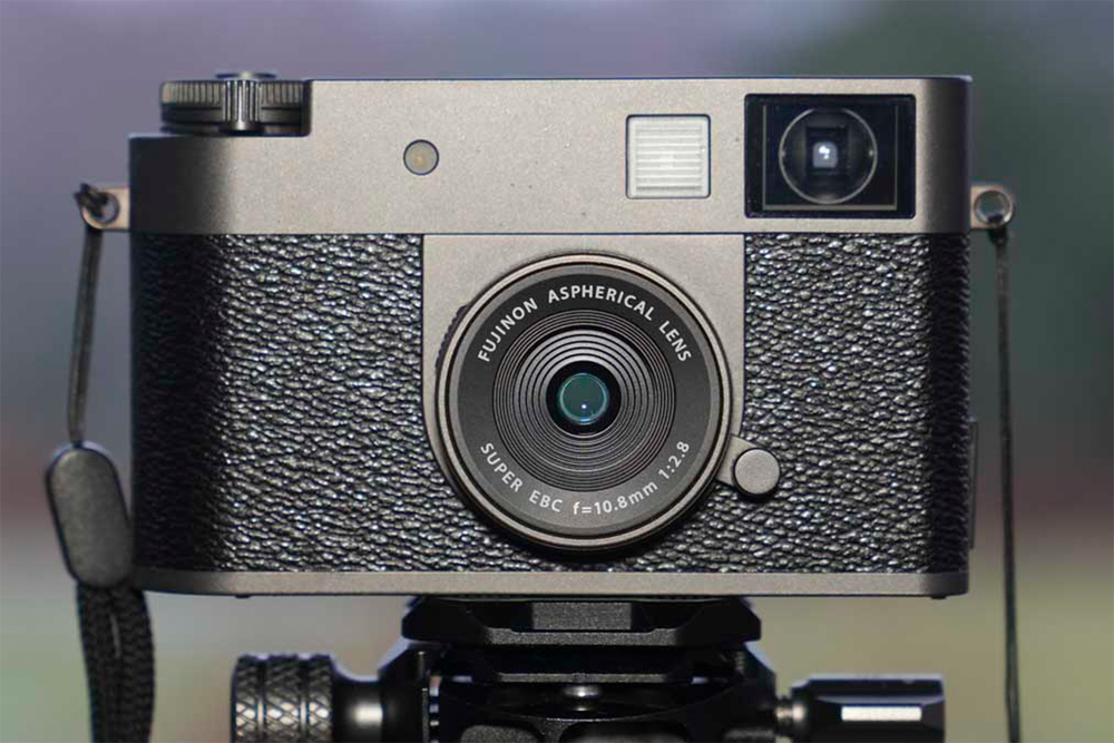 Image from: 7 best compact cameras for vlogging and travel