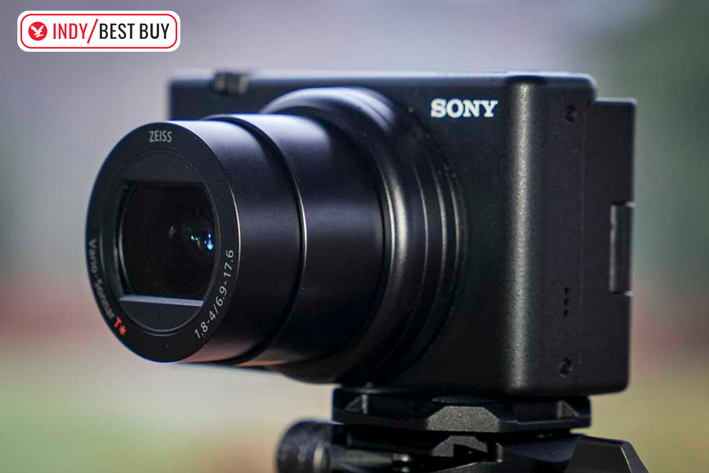 Image from: 7 best compact cameras for vlogging and travel