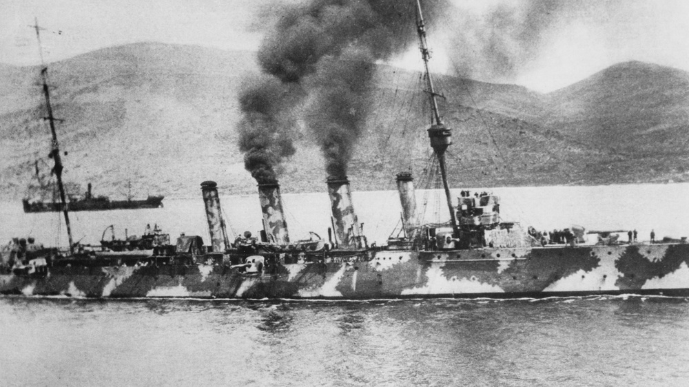 A Royal Navy cruiser painted in dazzle camouflage in the Dardanelles, 1915 (Getty)