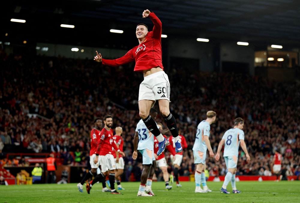  (Reuters)