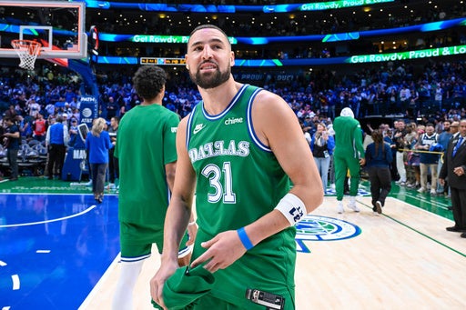 Klay Thompson during an NBA game with the Dallas Mavericks (AP)
