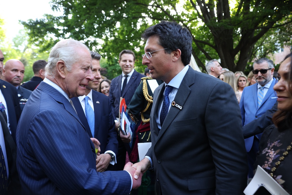 King Charles meets guests during the garden party held as his first day in Washington came to a close (Ian Vogler/Daily Mirror) (PA Wire)