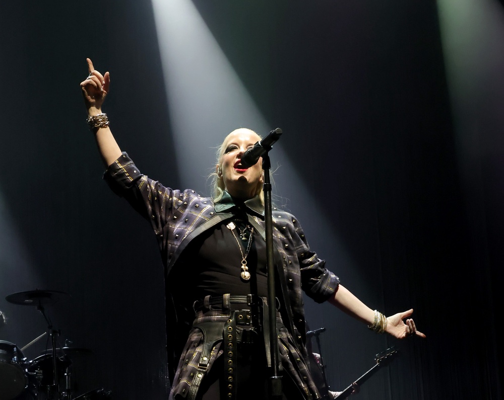 Garbage performing at the Hollywood Palladium in 2025 (Getty)