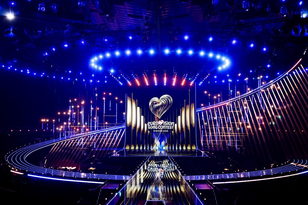 Loop Eurovision Eurovision 2026 live: Results and updates as first semi-final takes ...