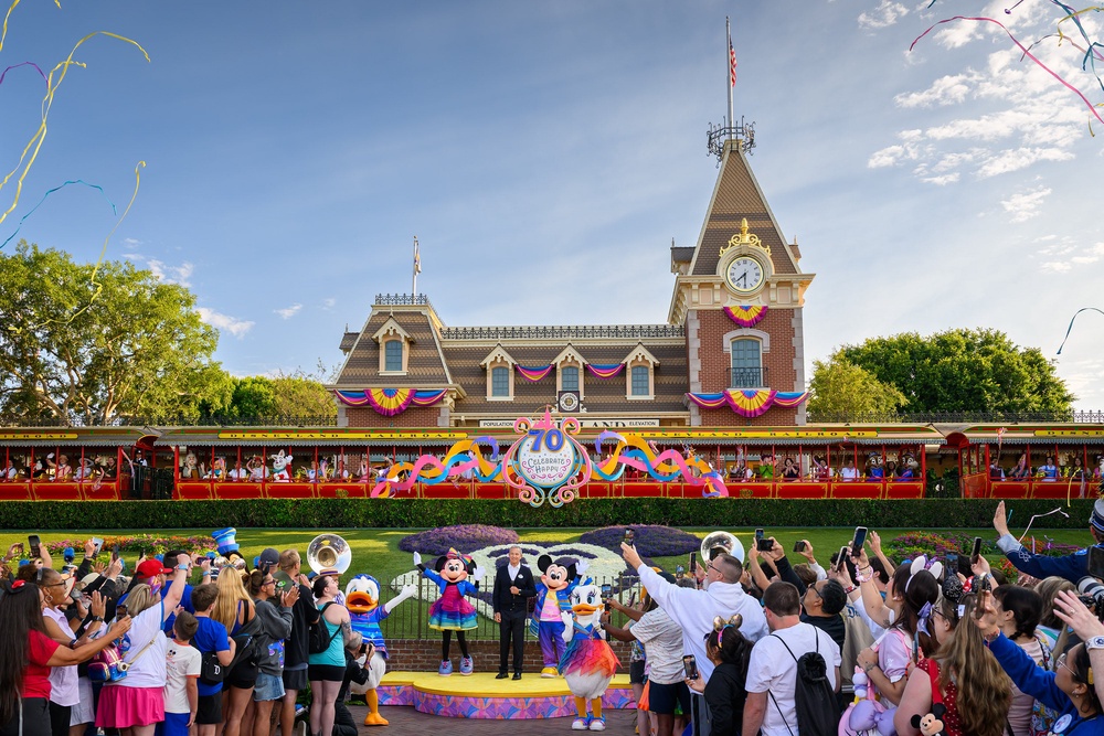 Disney says the technology will make entering and re-entering the parks easier for guests (Getty)