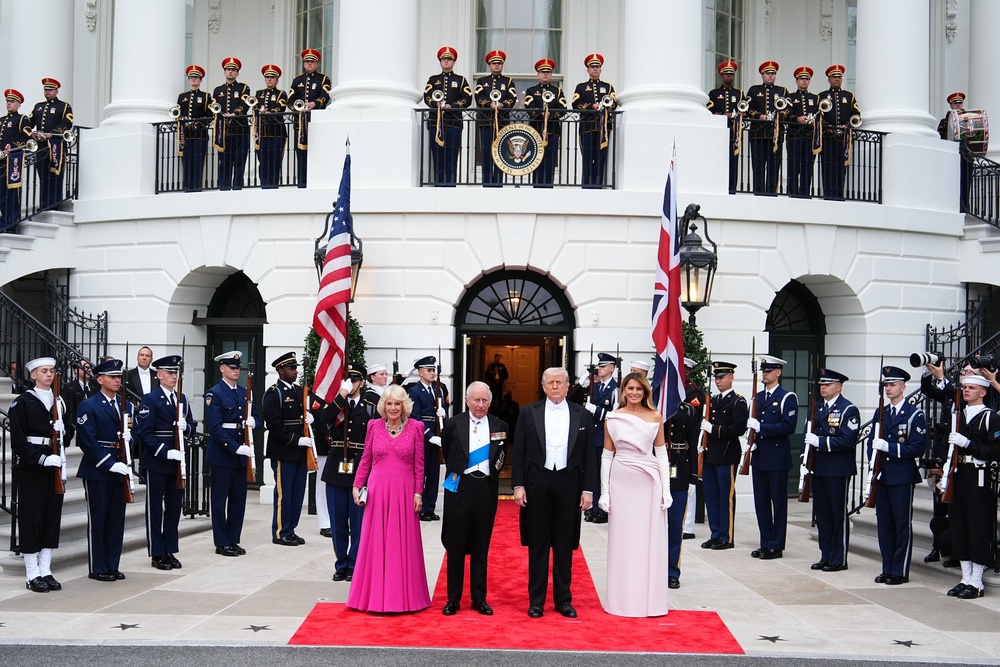 The Queen, the King, US President Donald Trump and First Lady Melania Trump arrive for the State Dinner at the White House in Washington DC (Aaron Chown/PA) (PA Wire)