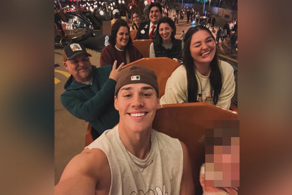Noah Beck’s mom, Amy, and sister, Haley, previously worked at the same school district before Haley was fired over allegations that she had an inappropriate relationship with a student (Instagram/@noahbeck)