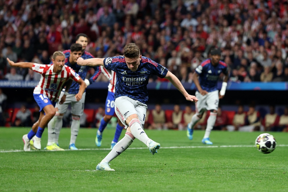 Viktor Gyokeres won and converted a penalty to open the scoring for Arsenal (Getty)