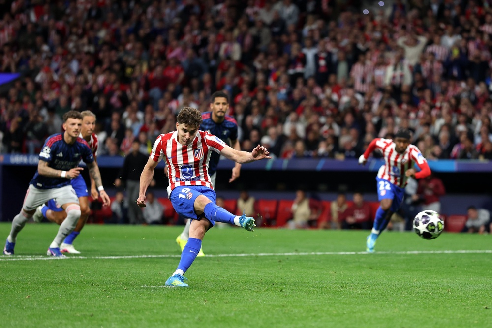 Julian Alvarez equalised by scoring from the penalty spot (Getty)