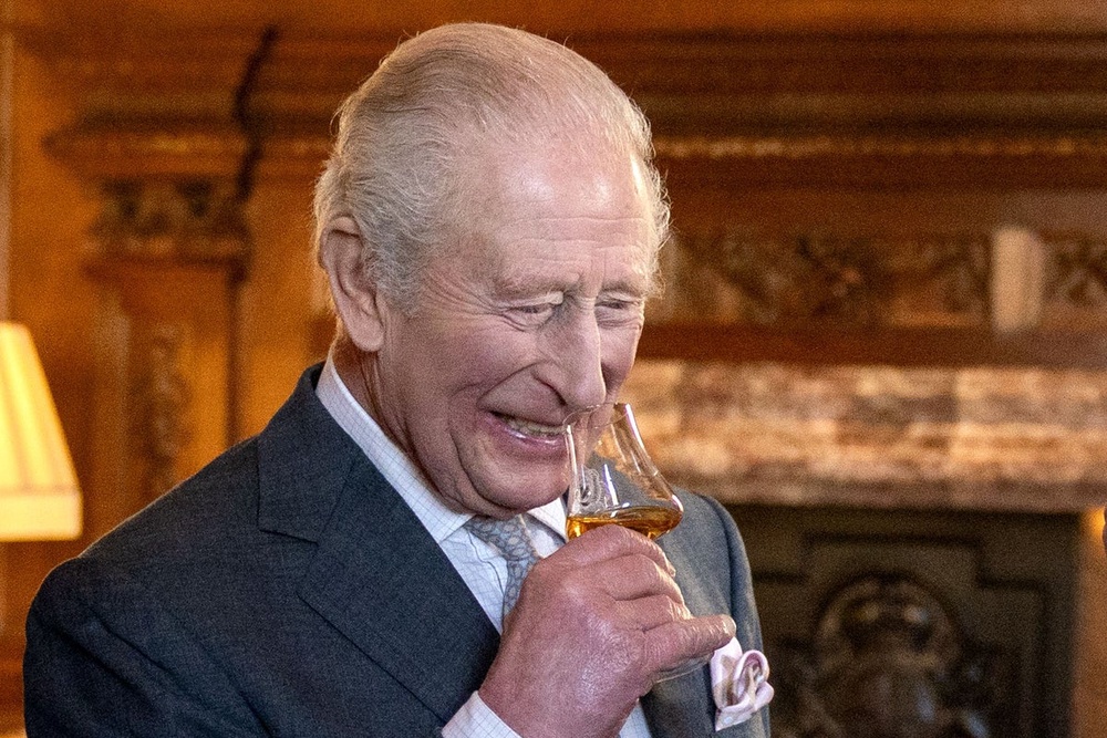 Image from: King Charles tour latest: Trump drops UK whisky tariff ‘in honour’ of royal US visit as monarch lands in Bermuda