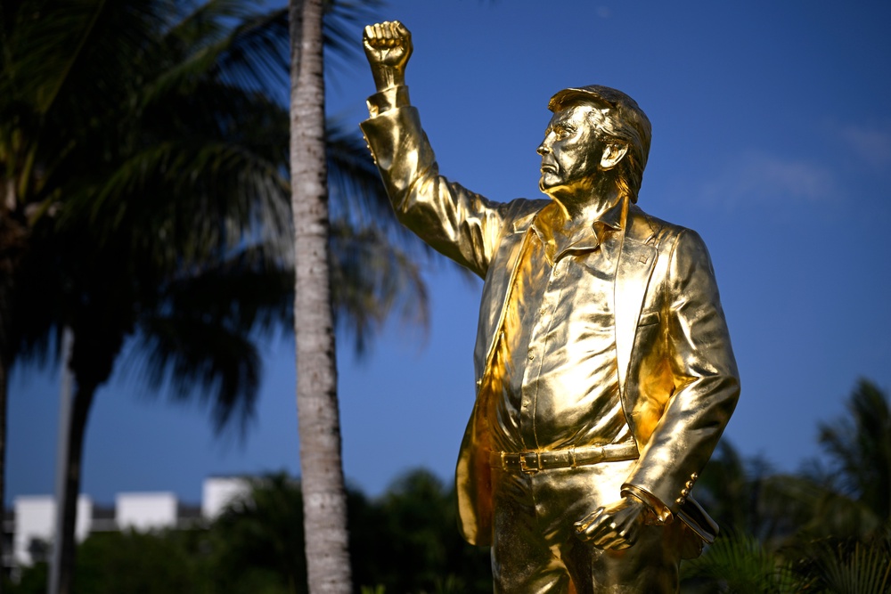 The 15-foot-tall statue currently sits at Trump National Doral Gold Club in Miami, Florida (Getty)