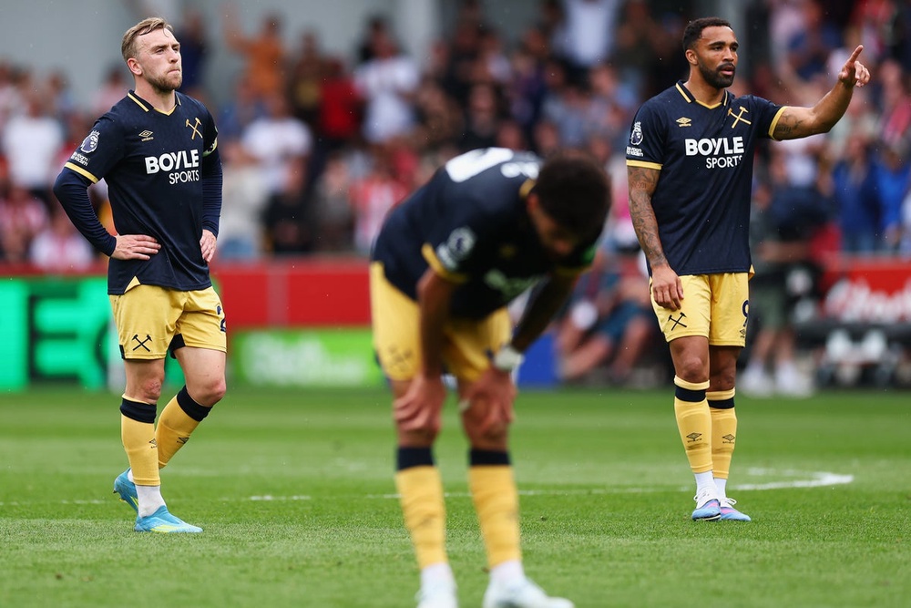 Image from: West Ham v Arsenal LIVE: Trossard scores huge goal after crucial Raya save in tense Premier League clash