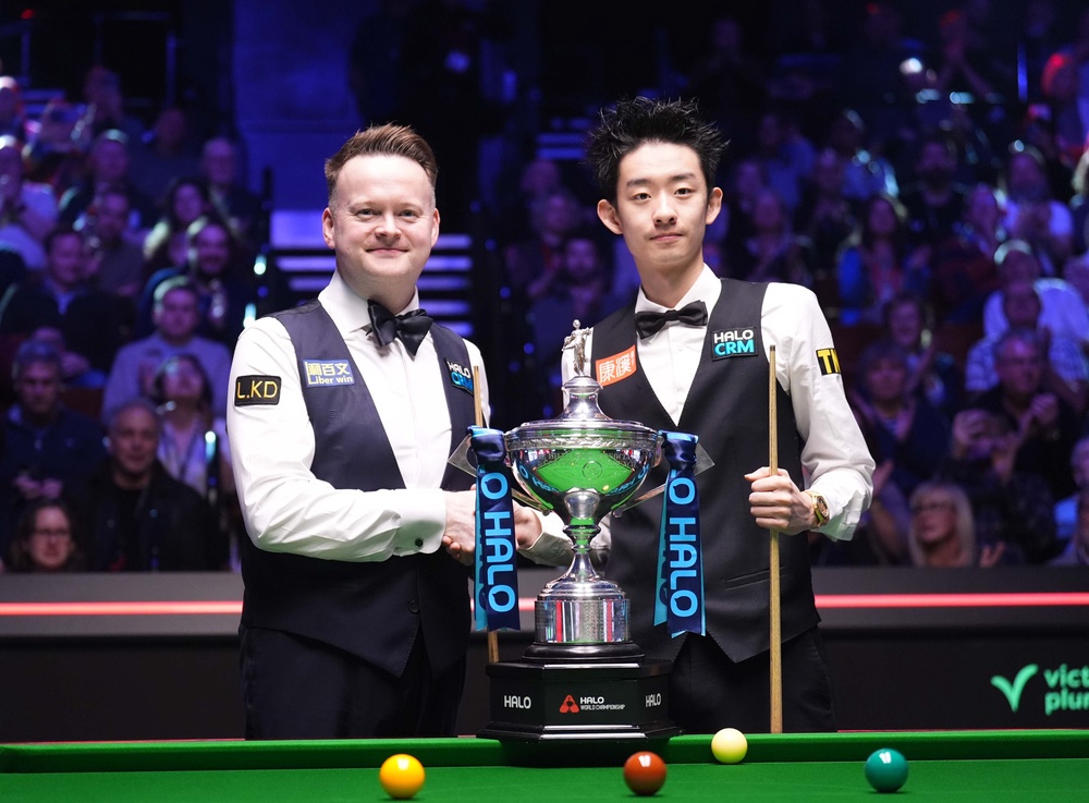 Wu Yize leads Shaun Murphy 10-7 (PA Wire)