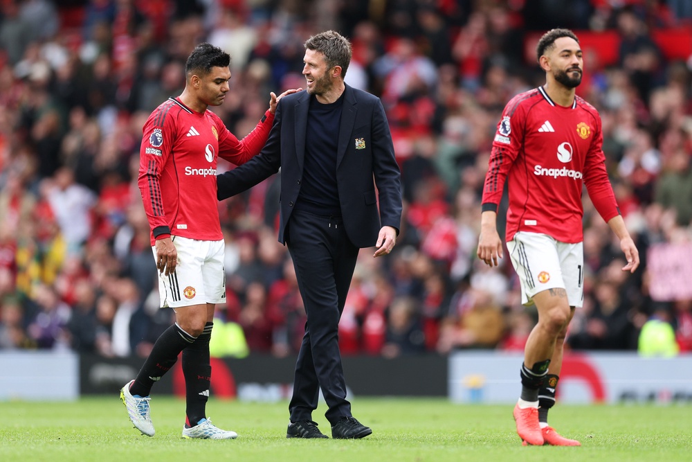Carrick has the backing of the players and the supporters (Getty)