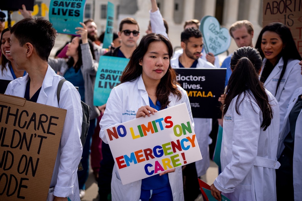 A protest supporting the right to abortion in Washington DC (Getty Images)