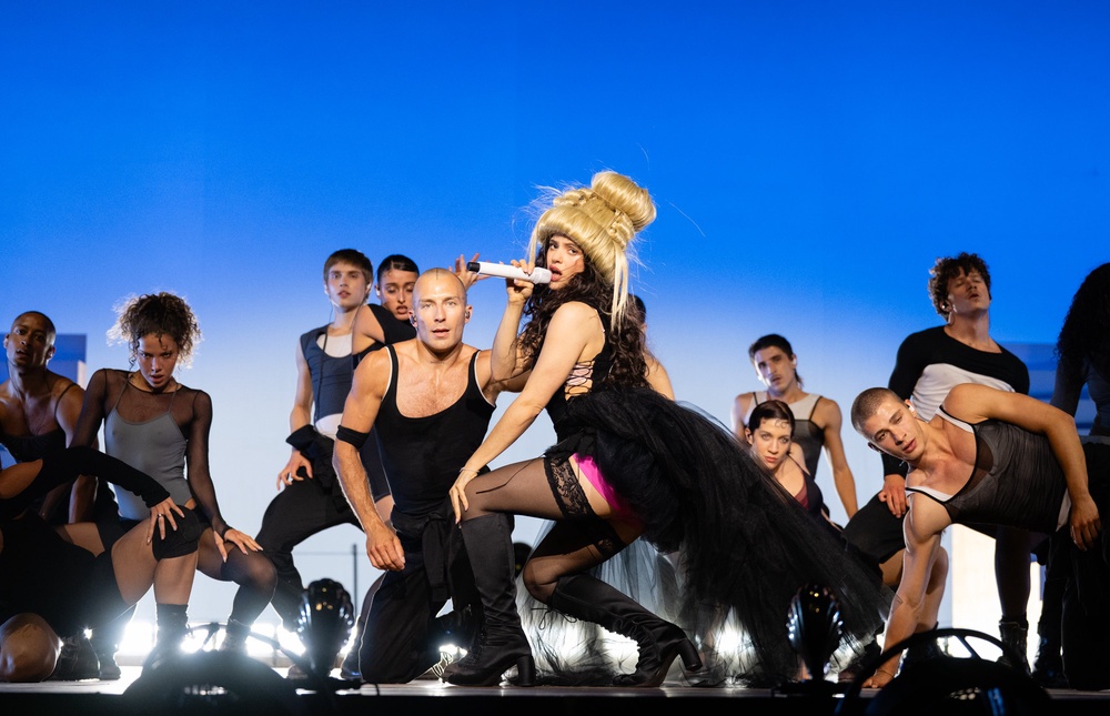 She transforms: Rosalía’s album ‘Lux’ celebrates curiosity and dedication (Samir Hussein)