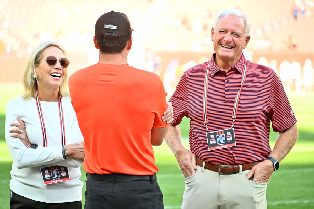 Jimmy (right) and Dee Haslam (left) have donated millions of dollars (Getty)