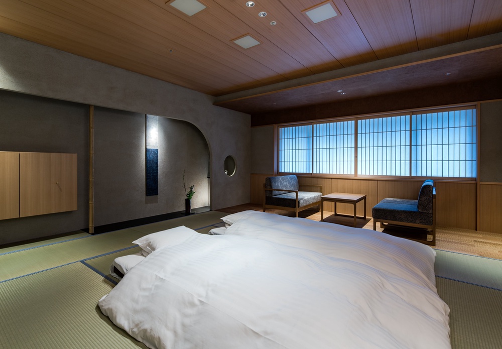 A traditional Japanese ryokan room (Nishimuraya Hotel Shogetsutei)