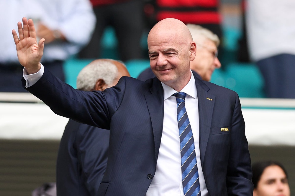 Image from: Fifa World Cup sell-off LIVE: Uefa declares loss of confidence in Infantino as controversial plan scrapped