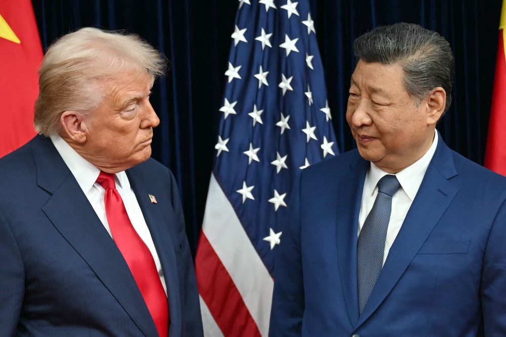 Image from: Trump-China visit latest: Xi welcomes US president with gun salute and military display as talks begin in Beijing