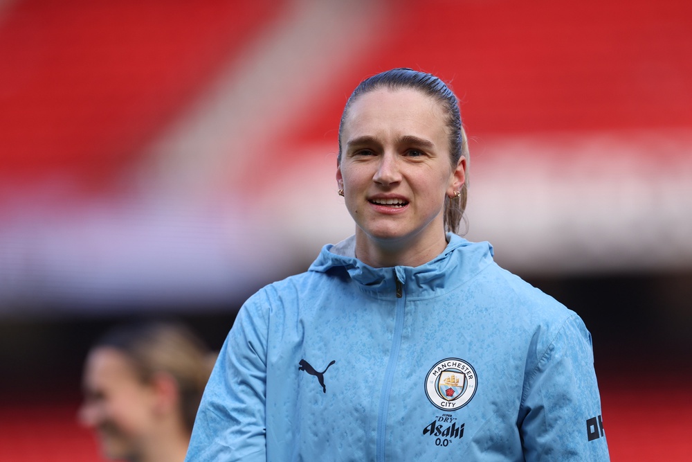 Vivianne Miedema has missed the last couple of matches while her mother has been ill (Getty)