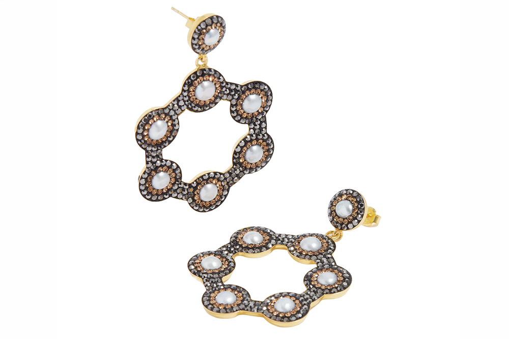 Image from: Best tarnish-free jewellery that’s designed to dazzle