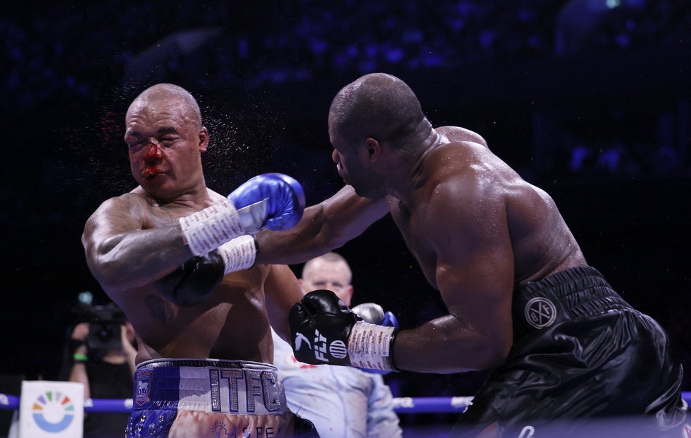 Fabio Wardley (left) and Daniel Dubois during their WBO heavyweight title bout at Co-op Live, Manchester (Richard Sellers/PA) (PA Wire)