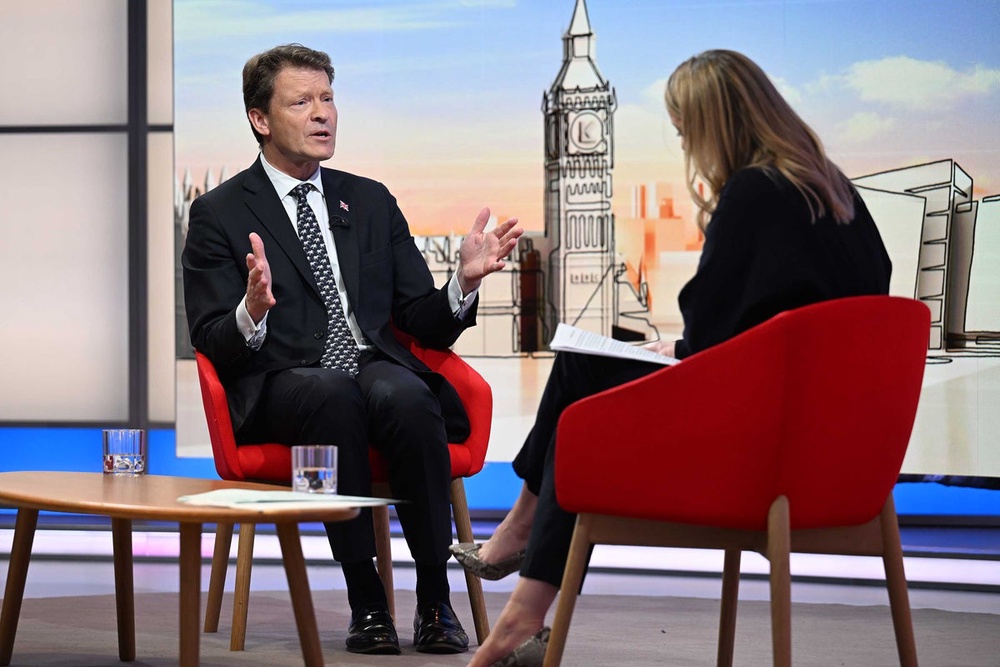 Image from: Starmer speech latest: PM gives make-or-break address as leadership rivals Rayner and Streeting circle