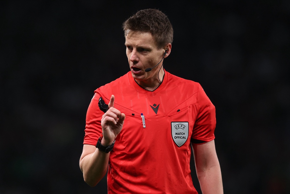 Referee Daniel Siebert gestures during Sporting v Arsenal in the Champions League quarter-finals (Getty Images)