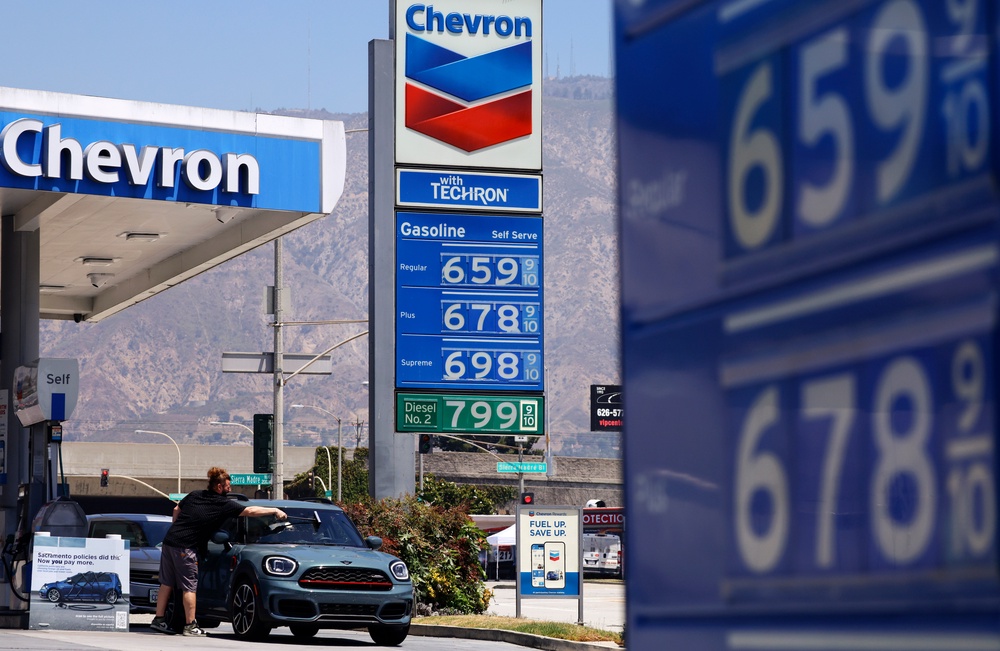Despite the tariff refunds starting to roll through, prices on goods remain high for Americans (Getty Images)