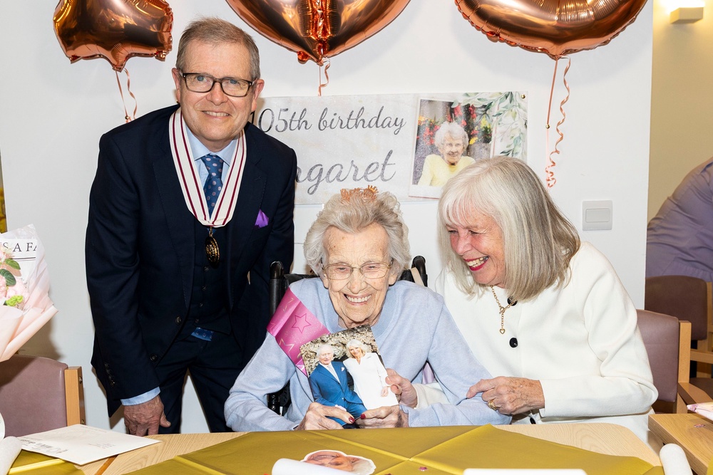 Margaret Blair (centre), pictured with(Erskine Veterans Charity/Jamie Williamson/PA)
