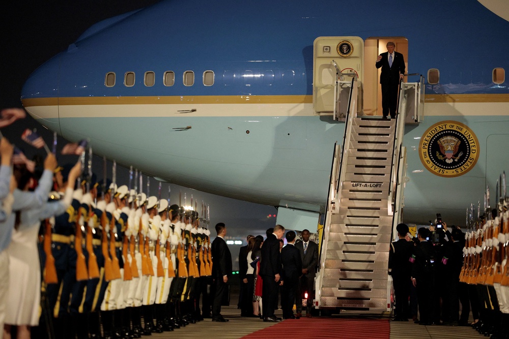 U.S. President Donald Trump steps off Air Force One (Reuters)