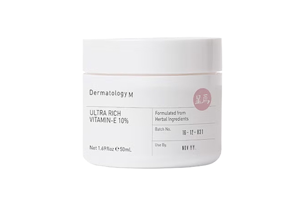 Image from: 12 best stretch mark creams for soothing and smoothing