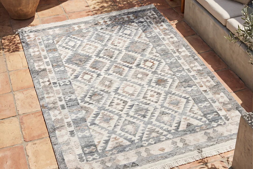 Image from: These affordable outdoor rugs instantly elevate patios and decking