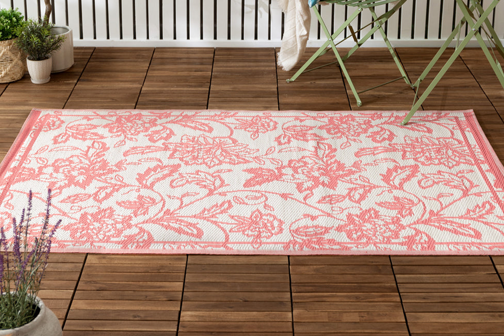 Image from: These affordable outdoor rugs instantly elevate patios and decking
