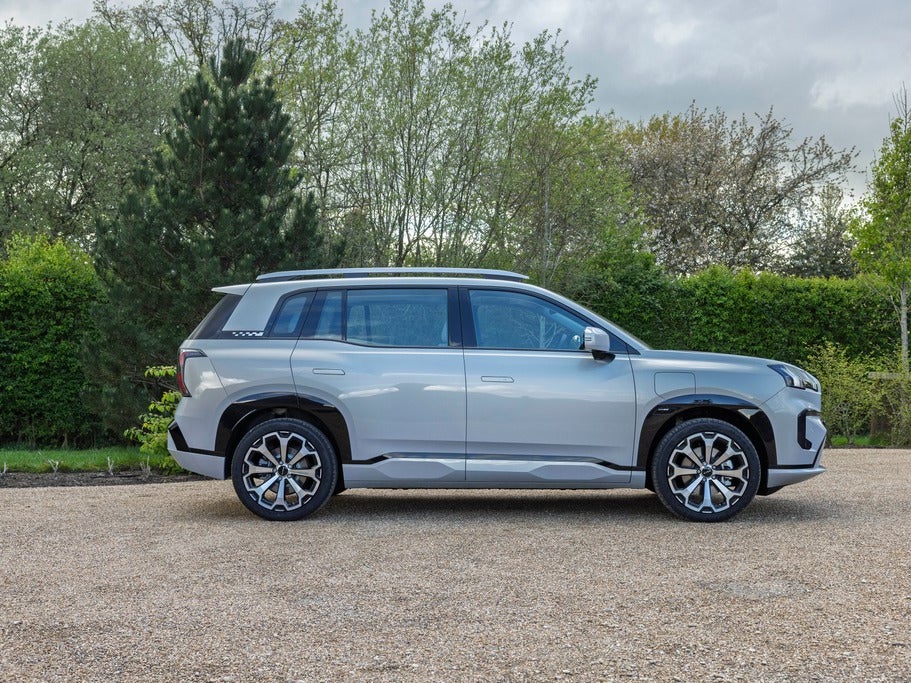 The Aion V offers plenty of space and quality, but it's not a beautiful car (Aion)