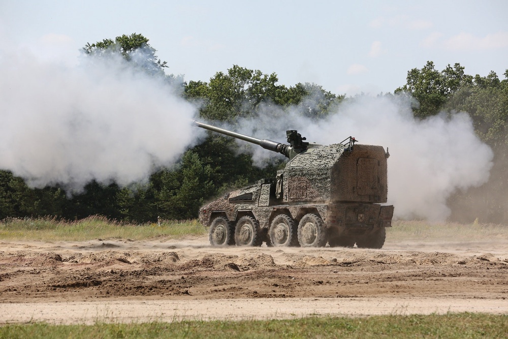The gun is capable of firing eight rounds per minute at targets up to 70km away (KNDS Deutschland GmbH & Co KG)