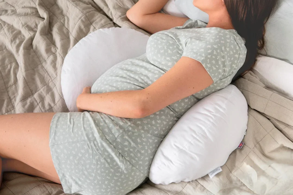 Image from: 9 best pregnancy pillows for easing aches and supporting your bump