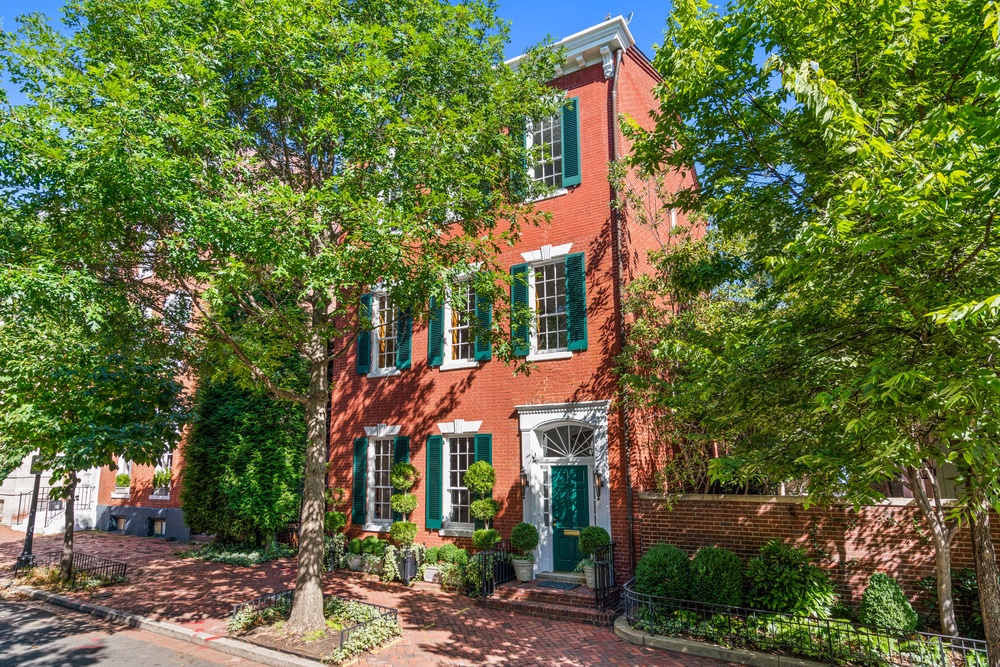 JFK and Jackie Kennedy purchased the home in 1957 (Michael Rankin, Sotheby’s International Realty)