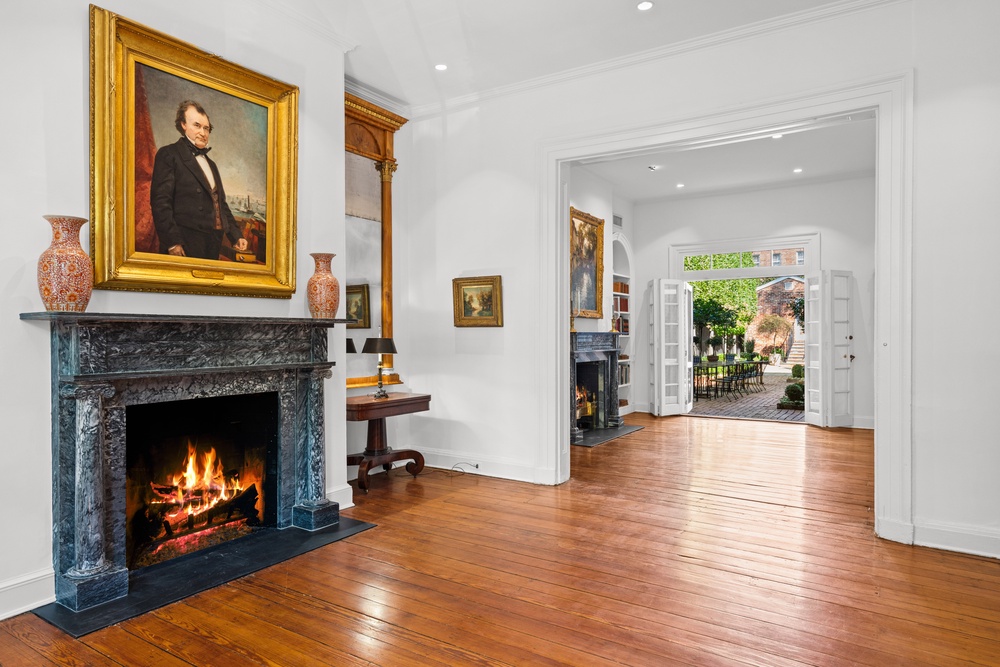'Jacqueline, who possessed a discerning aesthete, reimagined the interiors several times by shaping the double living room into a warm, polished salon where she hosted political teas and small gatherings that subtly advanced her husbands presidential prospects,' the listing said (Michael Rankin, Sotheby’s International Realty)