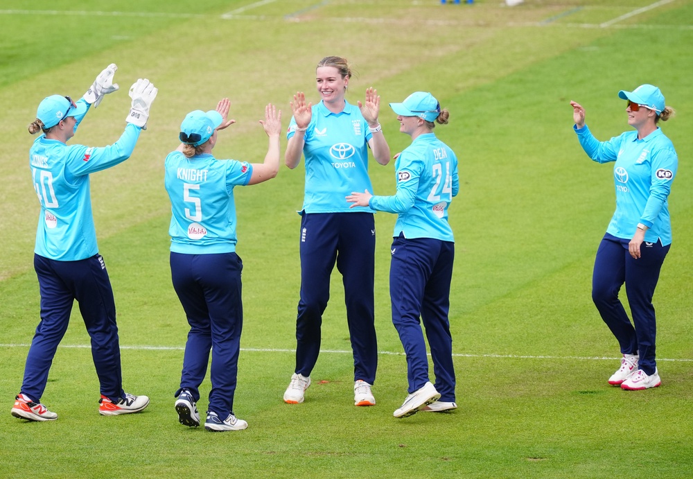 England’s Lauren Bell, centre, celebrates the wicket of New Zealand’s Georgia Plimmer (David Davies/PA) (PA Wire)