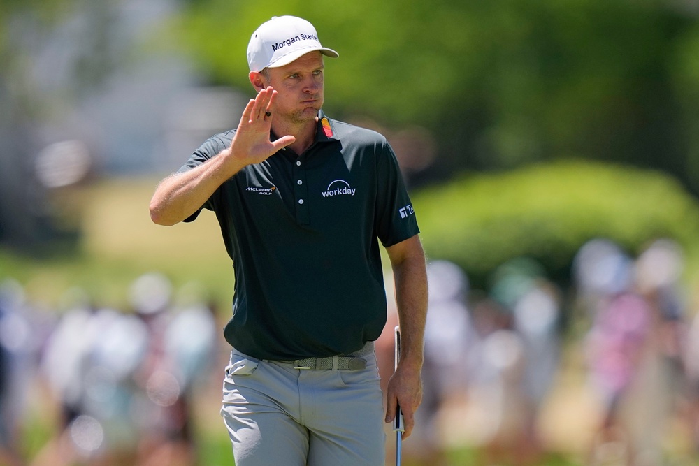 Justin Rose carded a 65 to move into contention (AP Photo/Frank Franklin II) (AP)