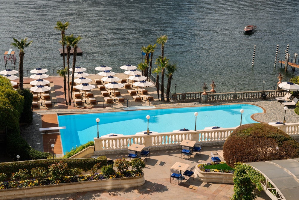 Grand Hotel Villa Serbelloni’s outdoor pool sits right in front of the lake (Grand Hotel Villa Serbelloni)
