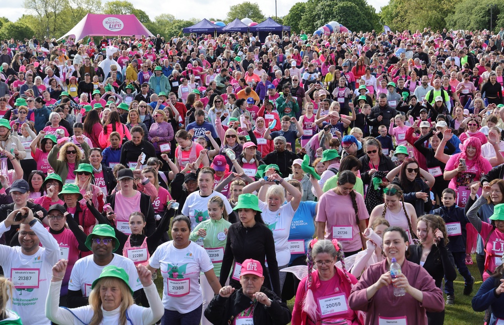 Image from: Friends who were diagnosed with cancer weeks apart launch charity run