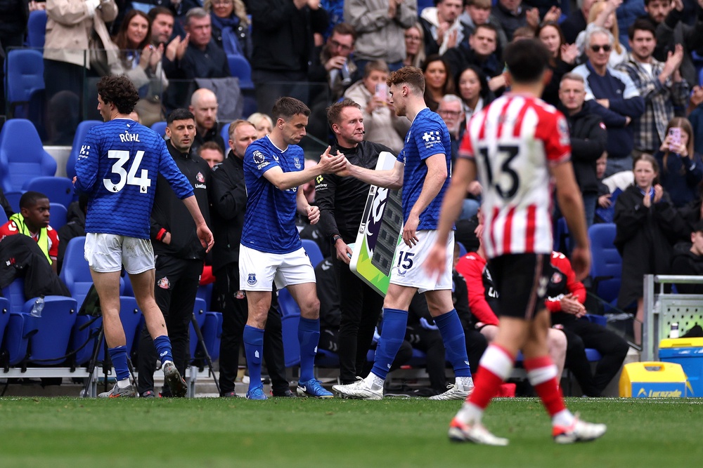 Seamus Coleman made a farewell home appearance but Everton were beaten (Getty)