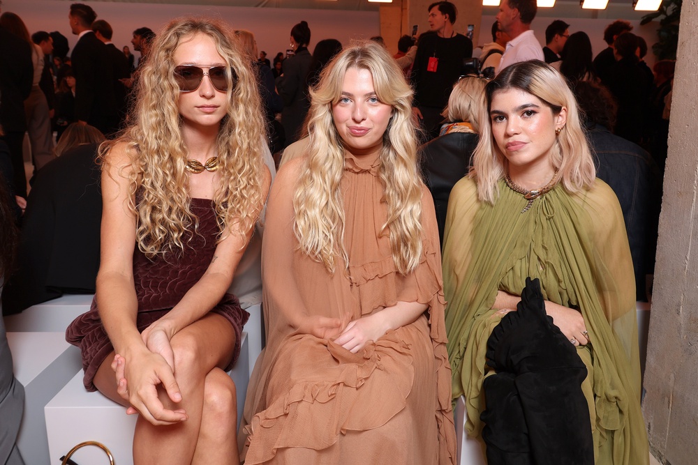 Elfie Reigate, Anais Gallagher and Molly Gallagher at Paris Fashion Week, September 2024 (Getty)