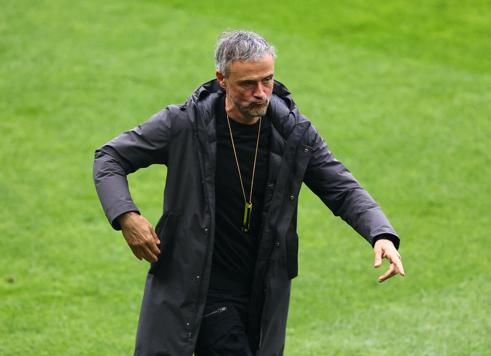 Luis Enrique will hope to have Dembele fit for the Champions League final (Reuters)
