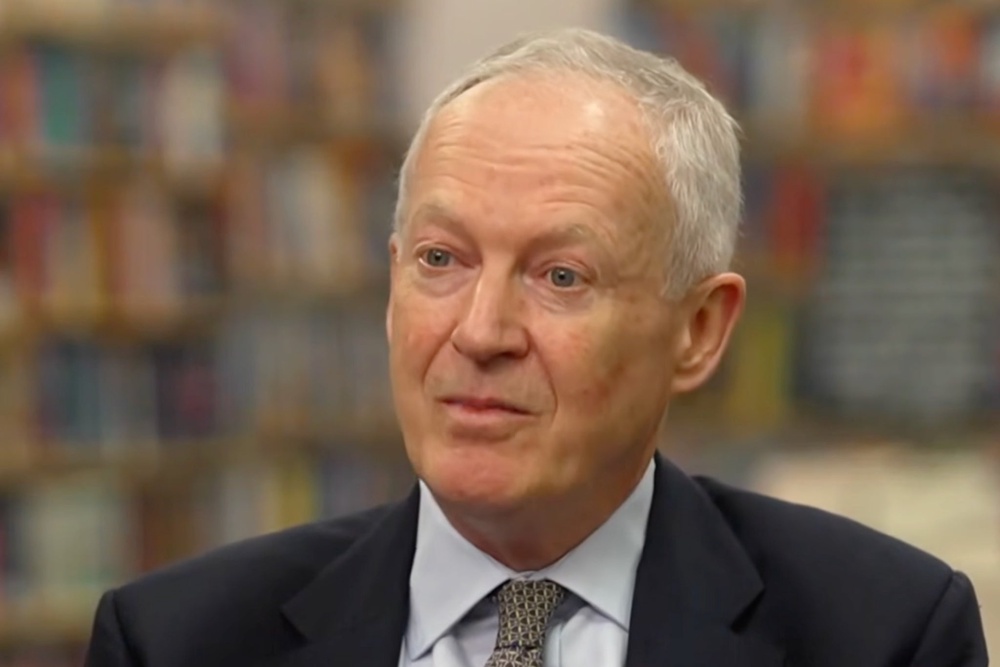 Barnes & Noble CEO James Daunt said he had ‘no problem’ with AI-generated books being sold as stores, as long as they don’t ‘pretend to be something else’ (Today)